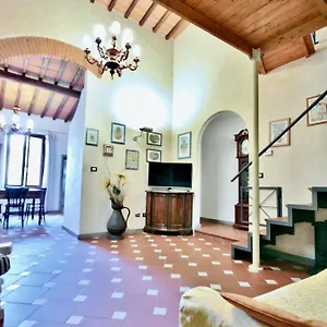 Apartment Typical In The Historic Centre, Florence